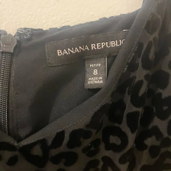 Black dress with black cheeta prints - Picture 3 of 3